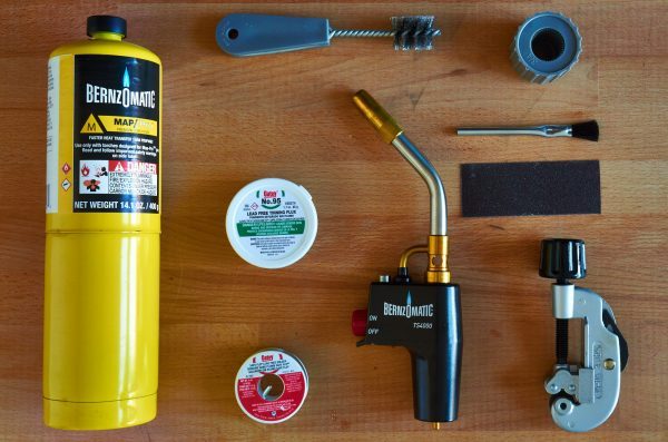 how-to-solder-a-proper-plumbing-connection-6